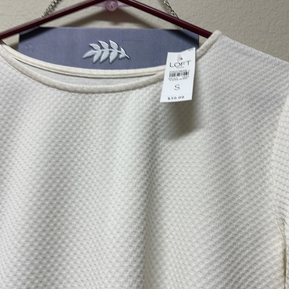 Women’s Loft white blouse - Picture 2 of 3